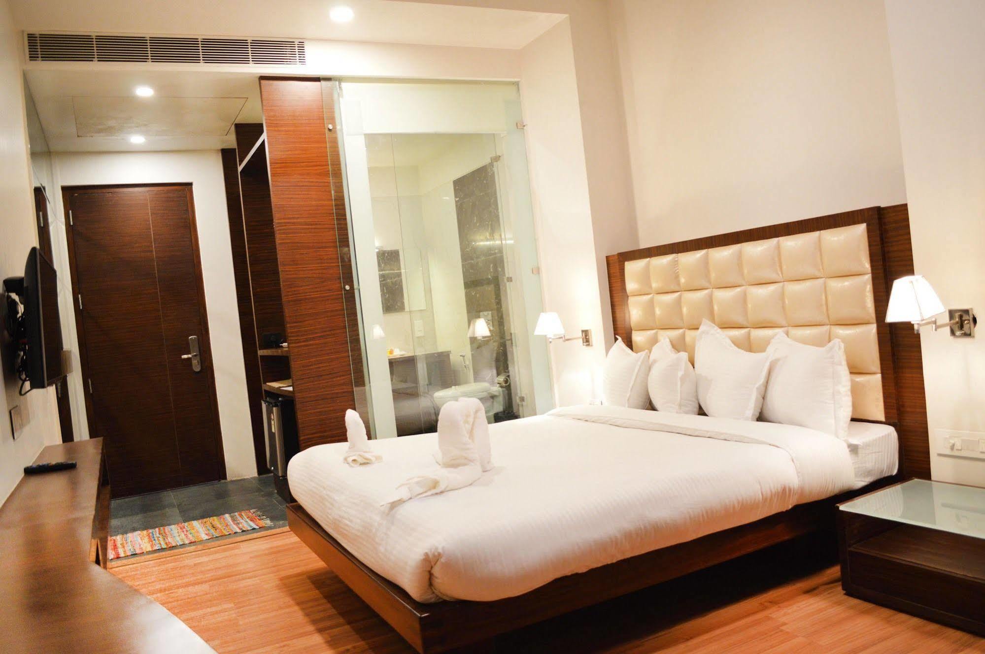 Fabhotel Prudent Amritsar Eksteriør bilde