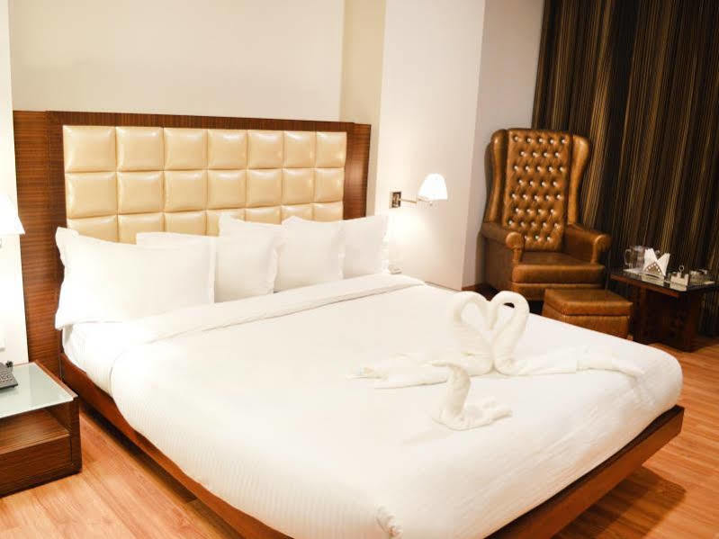 Fabhotel Prudent Amritsar Eksteriør bilde