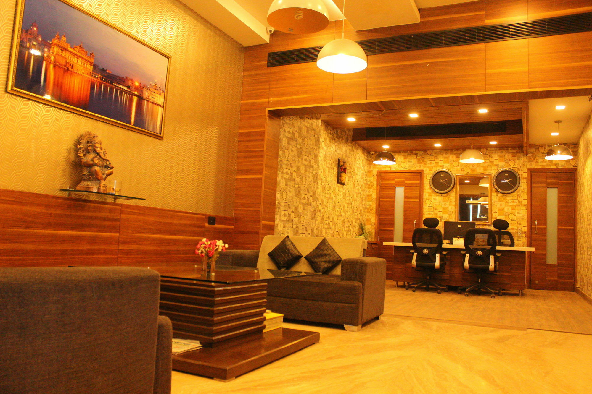 Fabhotel Prudent Amritsar Eksteriør bilde